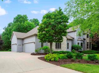 510 Bosworth Ln, Neenah, WI 54956