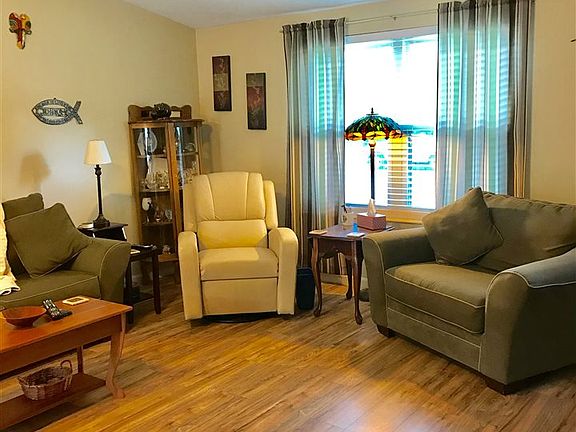 5th image of 8339 Tamarack Dr