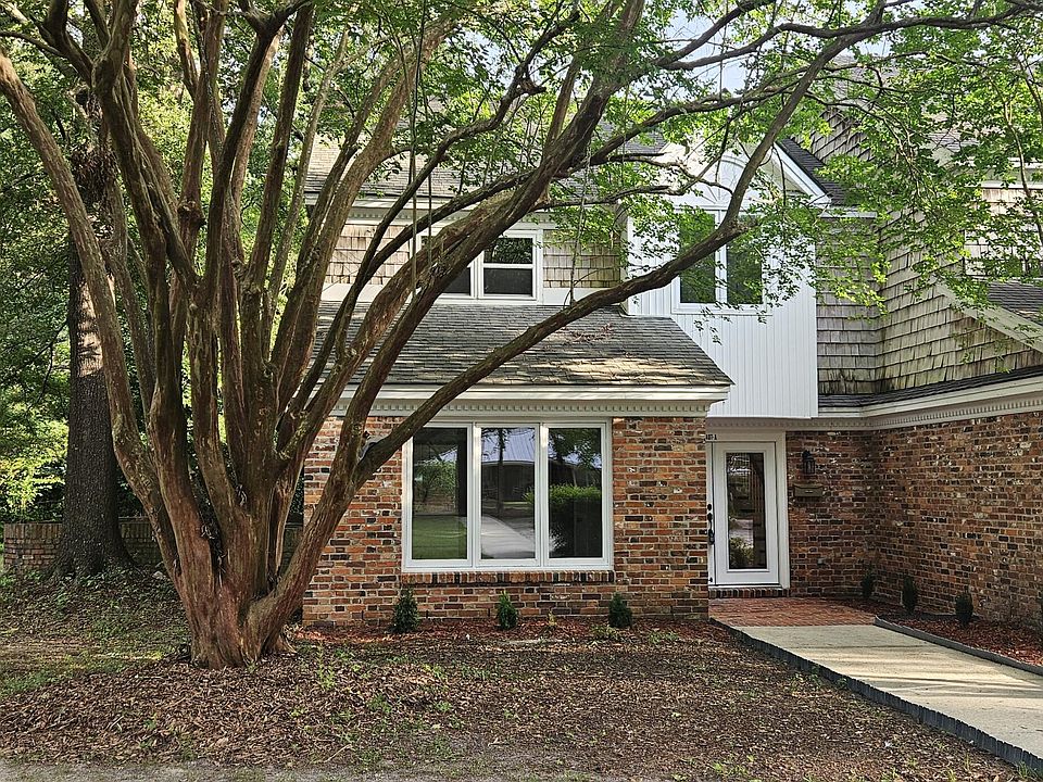 1st image of 407 W College Street #A