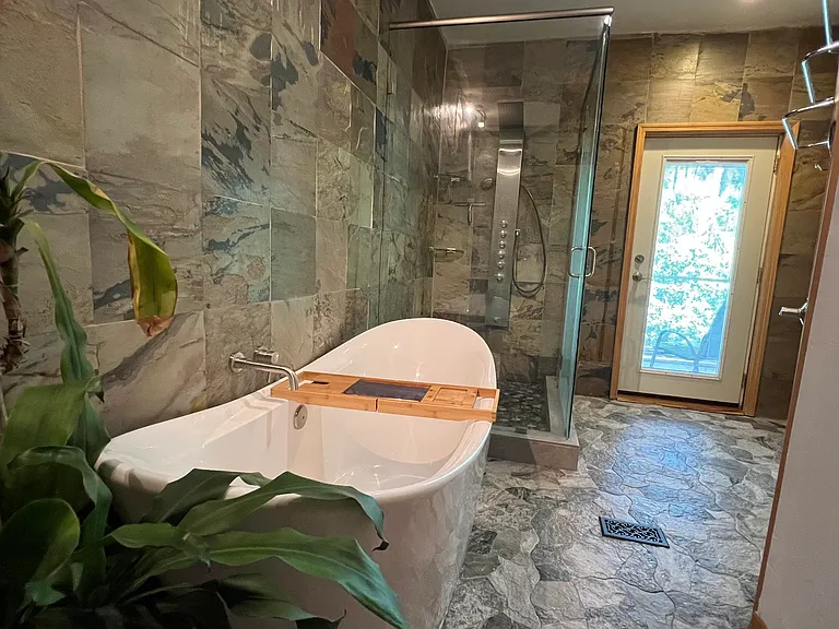 2515 Sunset Dr — Photo 11