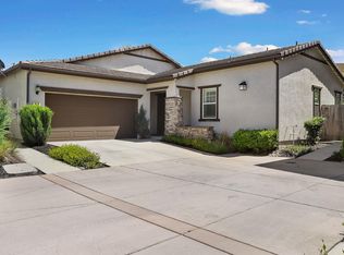 800 Riva Ct, Lodi, CA 95242