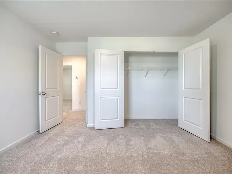 49 Kestrel Dr — Photo 24