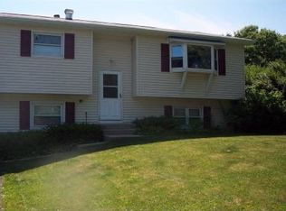 99 Rolling Meadows Rd, Middletown, NY 10940