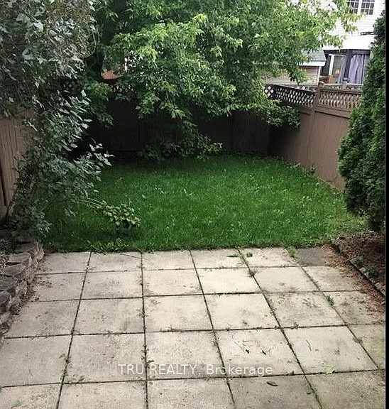 19 Mountshannon Dr — Photo 3