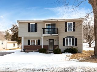 304 3rd Ave, Hampton, IL 61256