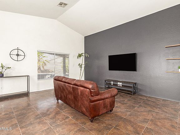 5th image of 12506 W dreyfus Drive