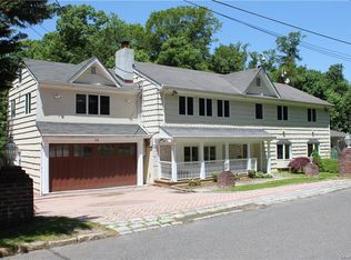 32 Medford Ln, Scarsdale, NY 10583