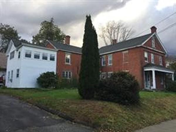 2nd image of 124 High St