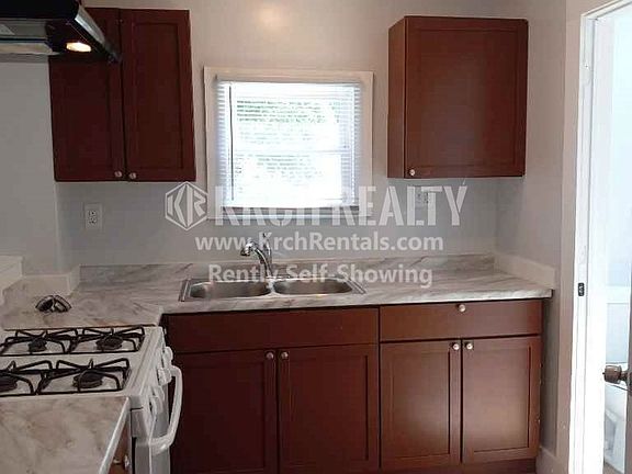 3rd image of 30 1st Ave #1