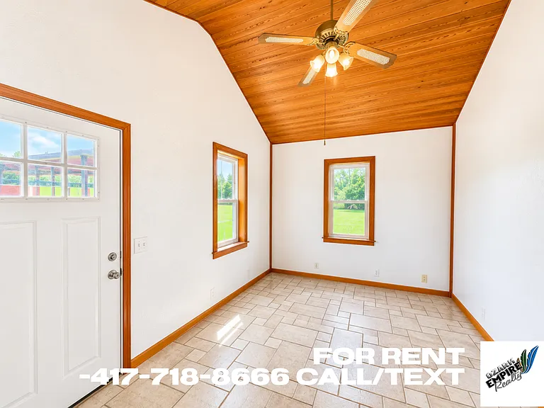 1100 Millcreek Rd — Photo 12