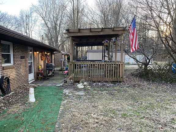 3rd image of 5122 Sturbridge Pl