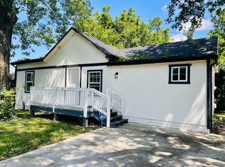 2517 W Phelps St, Springfield, MO 65802