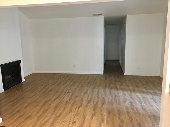 3rd image of 1344 Princess Dr