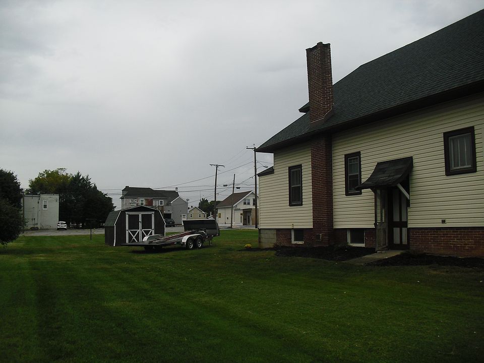 1st image of 141 South St