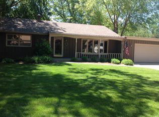 1231 W Satinwood Ln, Whitewater, WI 53190