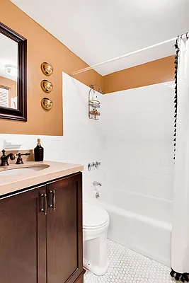 Rented by Compass | media 13