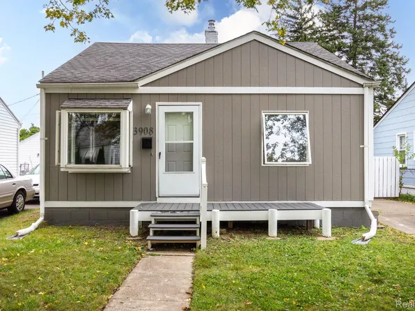 3908 20th St, Wyandotte, MI 48192