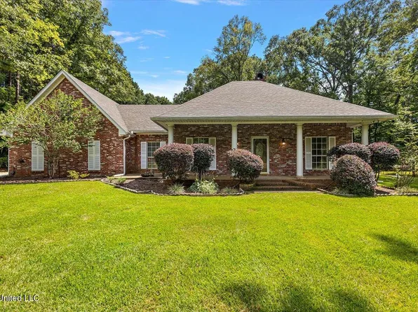 9851 Lebanon Pinegrove Rd, Terry, MS 39170