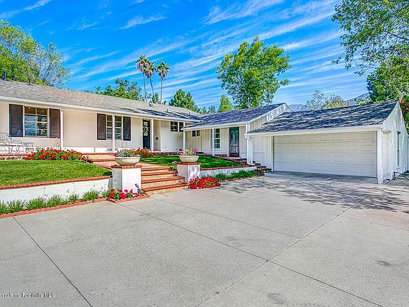 3rd image of 4415 La Granada Way