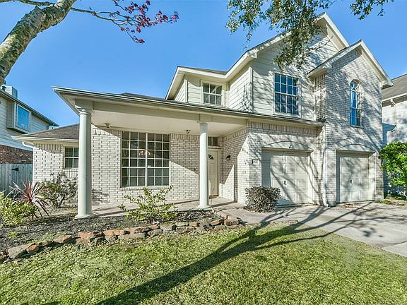 3rd image of 21876 Whispering Forest Dr