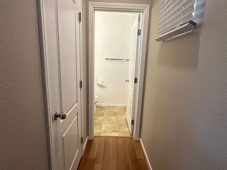 10573 Danielson Ave — Photo 9