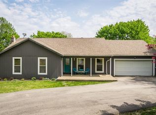 275 W Peaceful Ct, Shepherdsville, KY 40165