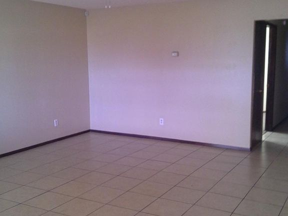 2nd image of 1402 Harless Ave