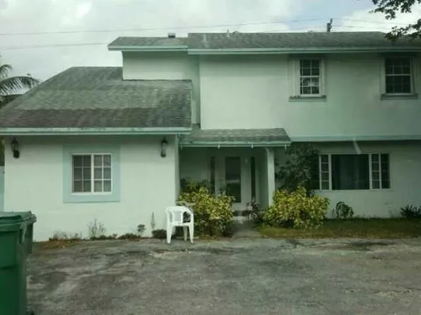 7701 NW 42nd Ct, Hollywood, FL 33024
