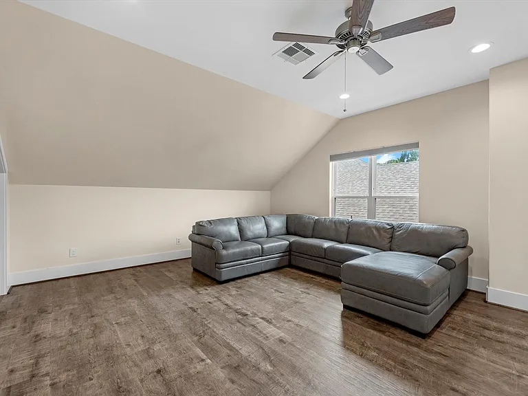 55 Red Harper Dr — Photo 16