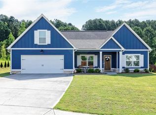 111 Sandalwood Dr, Carrollton, GA 30117