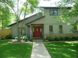 501 E Meadow Grove Blvd, Appleton, WI 54915