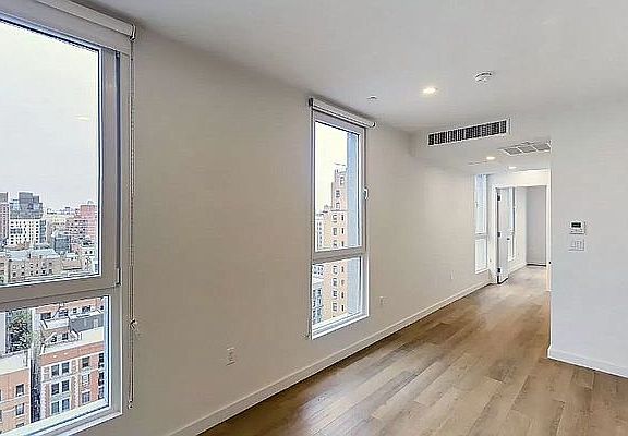 3rd image of 814 Amsterdam Ave APT 13N