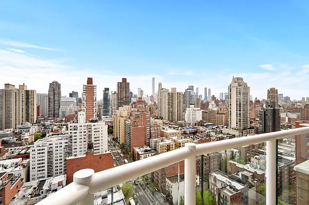 Rented by Level Group | media 3