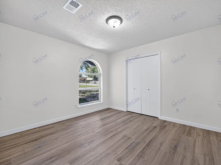 1901 Knoxville Dr — Photo 14
