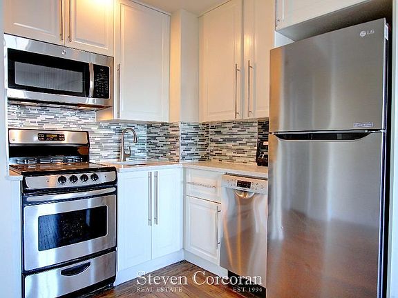 3rd image of 5 Tudor City Pl APT 232