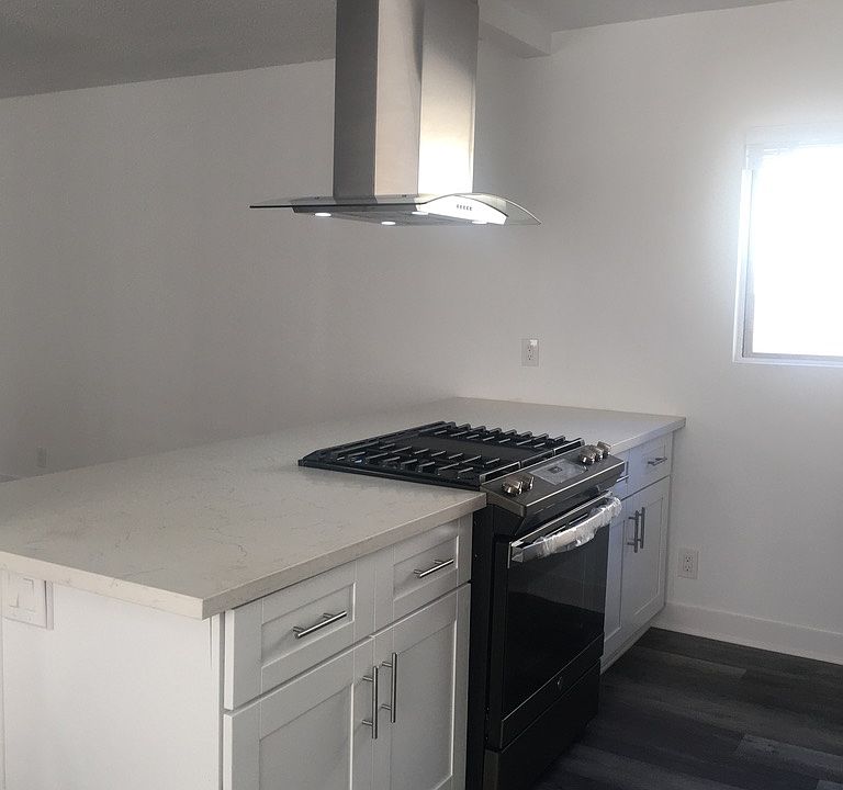 1st image of 1720 Ventura Blvd #2A