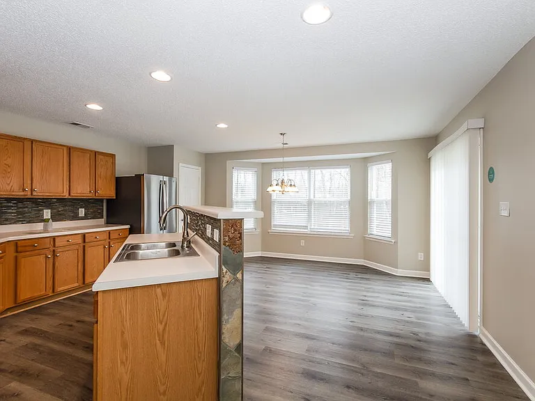 4509 Red Hook Rd — Photo 10