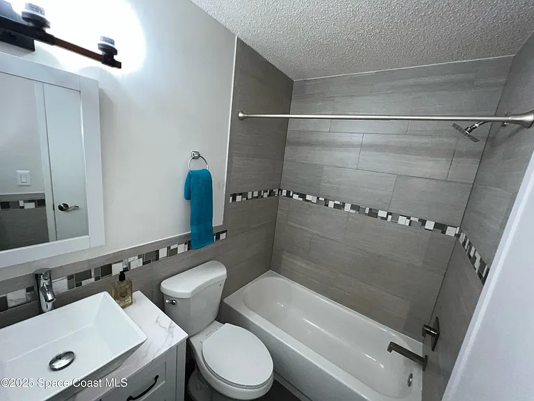 216 Preston Ln — Photo 7
