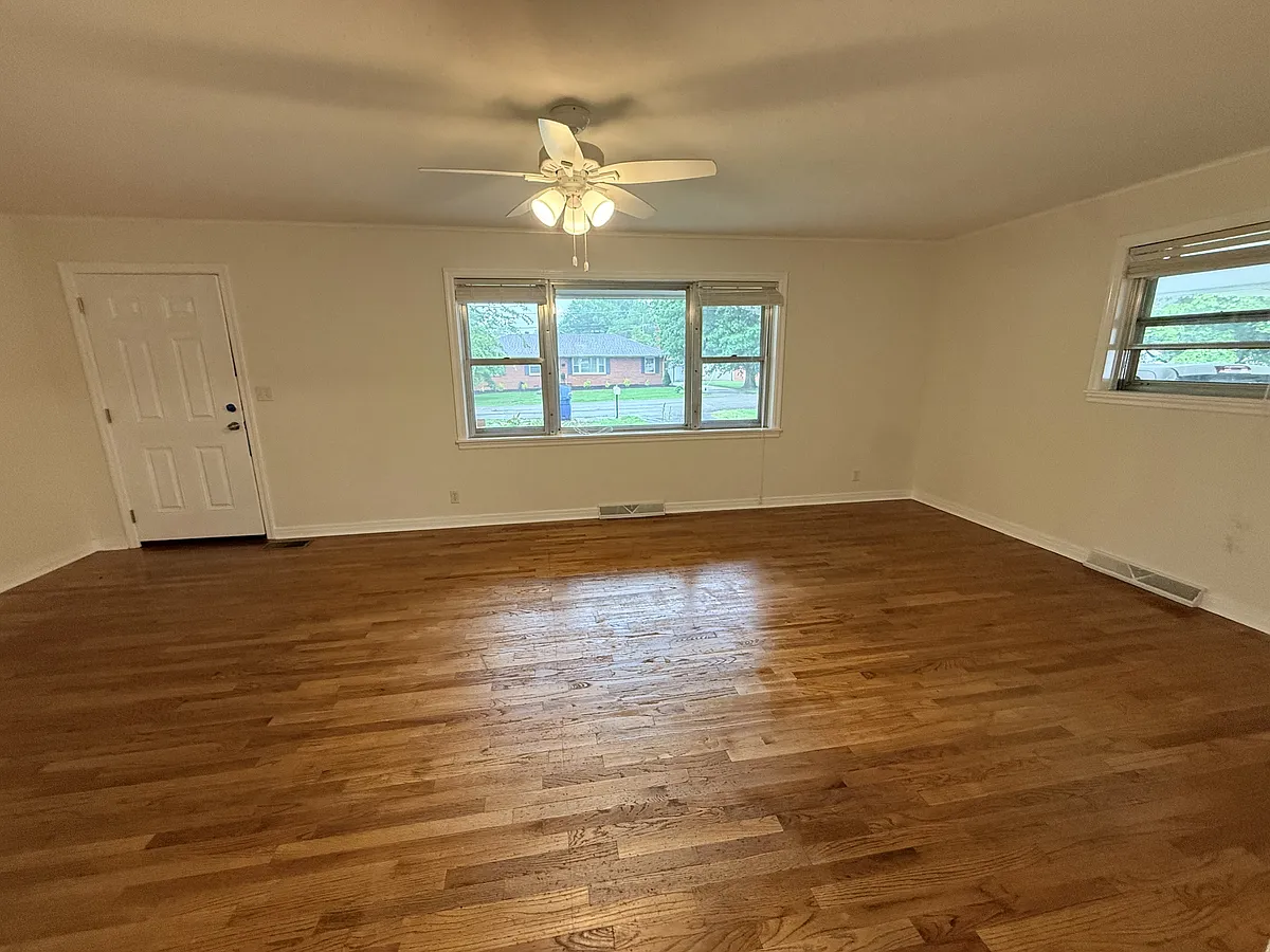 Spacious Living Room - 514 Oliver Dr