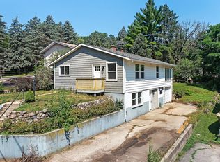 7918 Bayview Rd, Wonder Lake, IL 60097