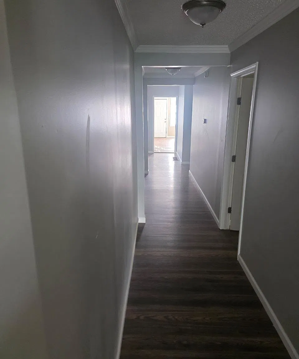 2 bed, 900 sqft, $950 — Photo 2