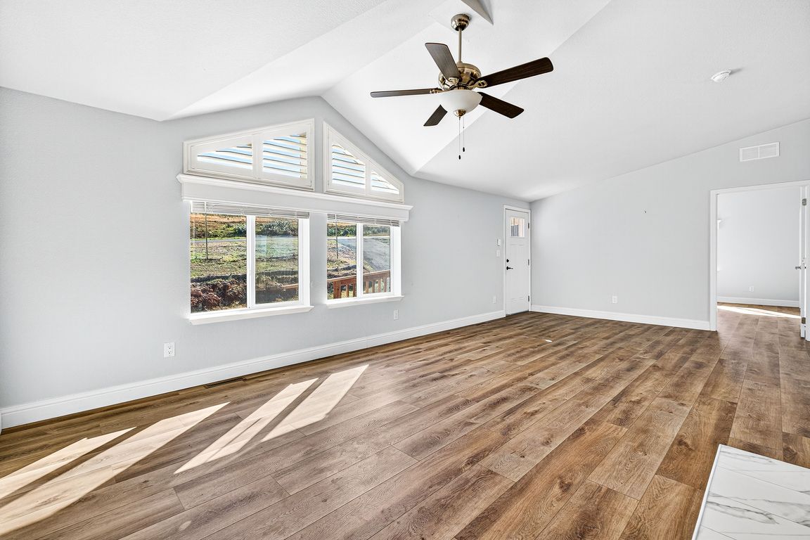 next background image