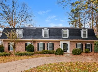 100 Marsh Glen Point, Sandy Springs, GA 30328