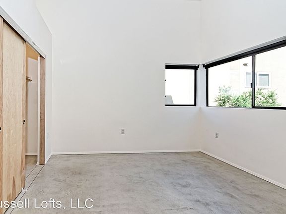 4th image of 2870 4th Ave #6521663