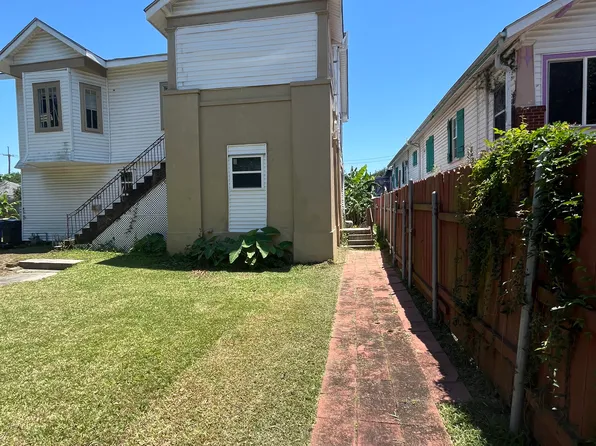 (undisclosed Address), New Orleans, LA 70124
