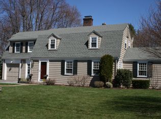 4 Overlook Way, Winchester, MA 01890