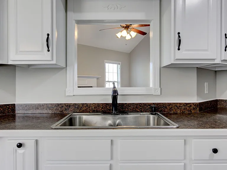1384 Borrowdale Dr — Photo 12