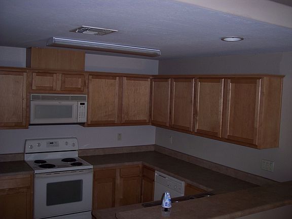 5th image of 1953 S 80th St