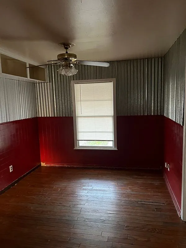 3 bed, 2.0 bath, 1456 sqft, $1,400 — Photo 2