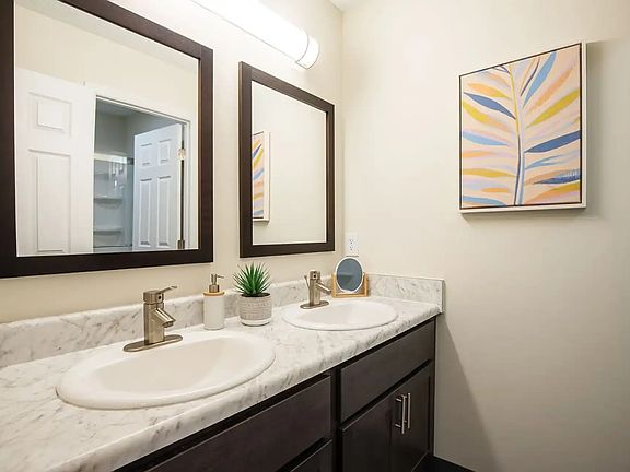 5th image of 800 Alexander Rd #3564911fb